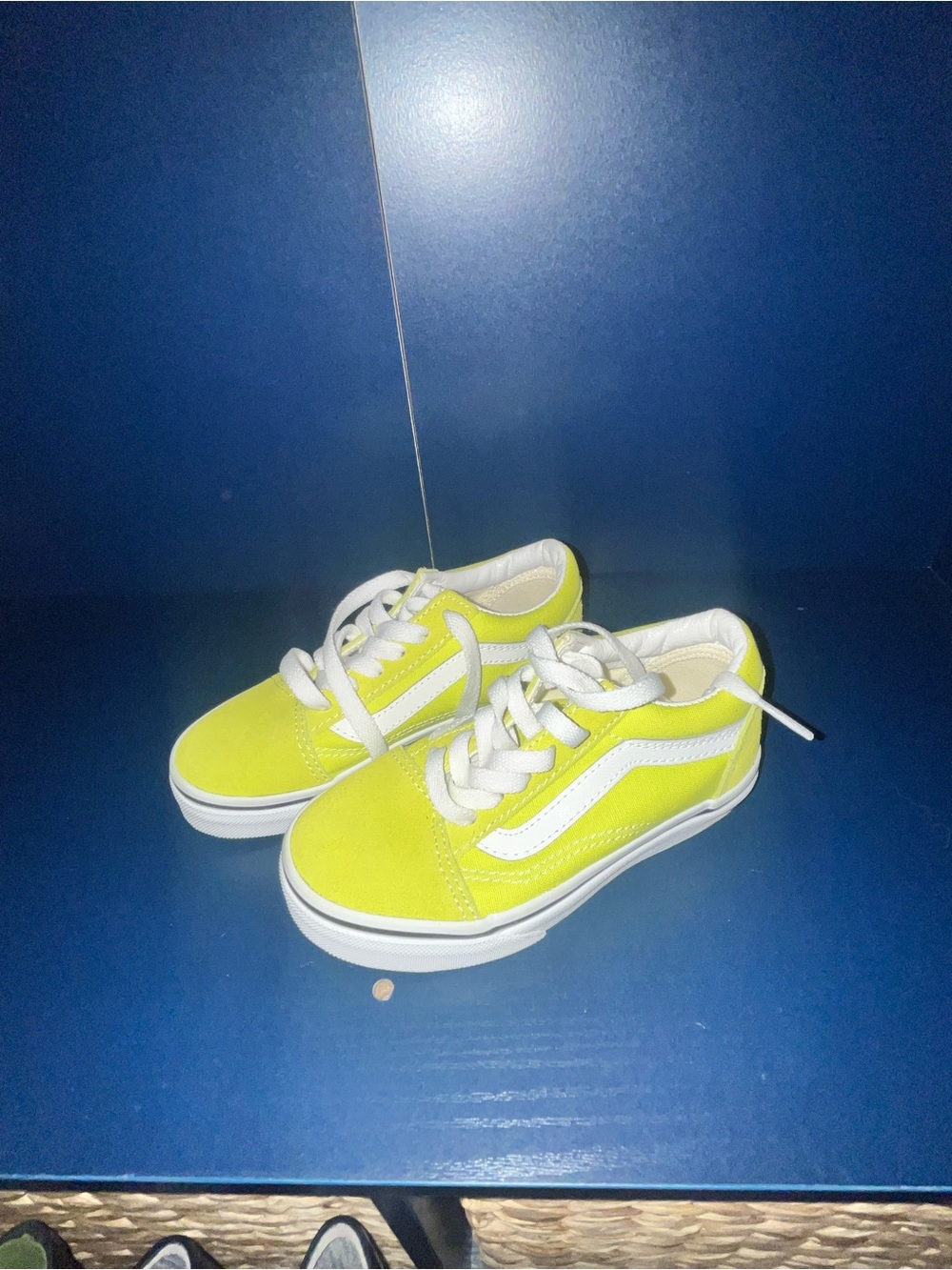 Vans Kids Low-Top Sneakers in Bright Yellow with White Stripe